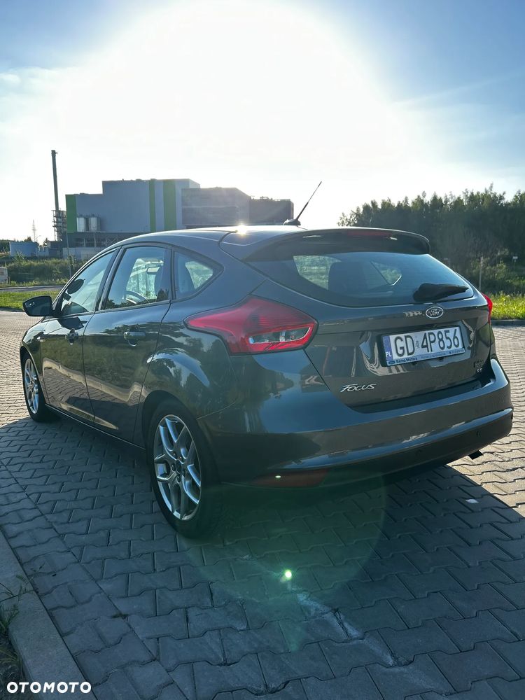 Ford Focus - 8