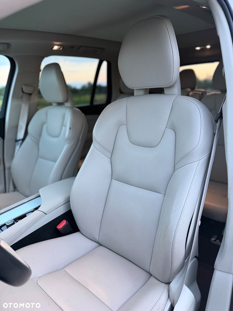 Volvo XC 90 T6 AWD Geartronic Momentum - 16