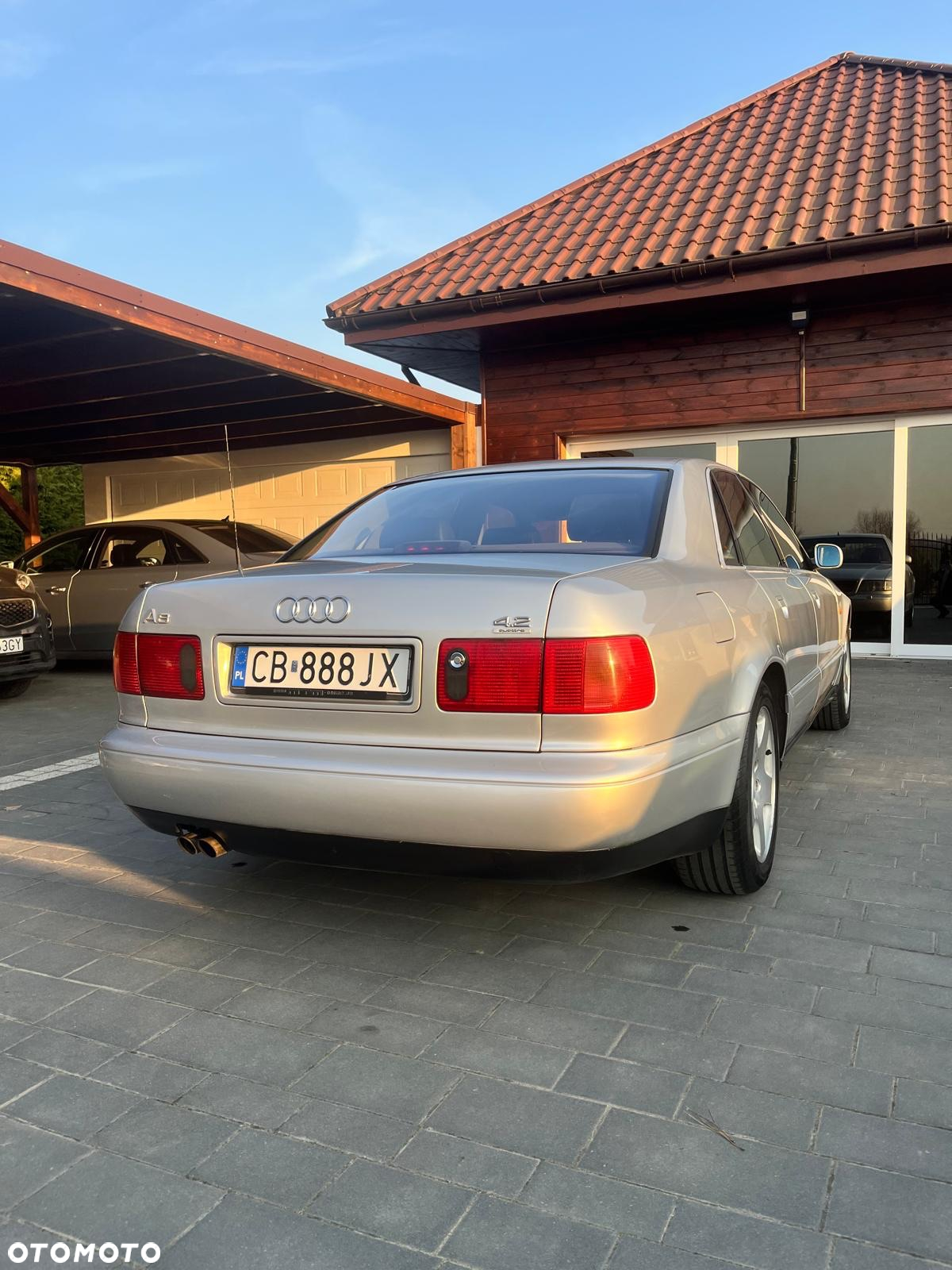 Audi A8 - 6