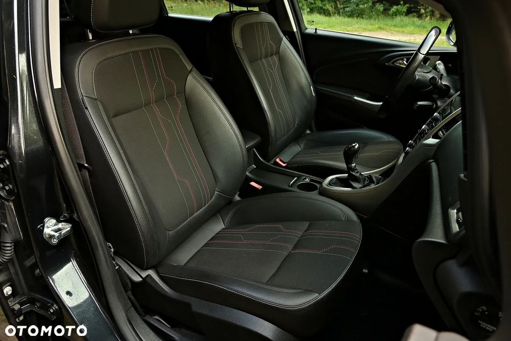 Opel Astra 1.4 Turbo - 32