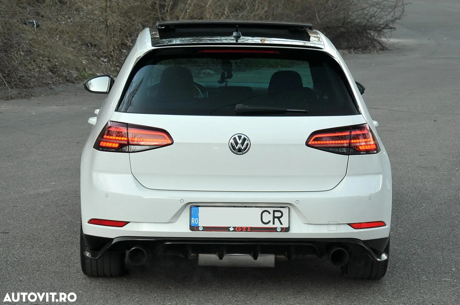 Volkswagen Golf 2.0 TSI DSG GTI Performance - 5