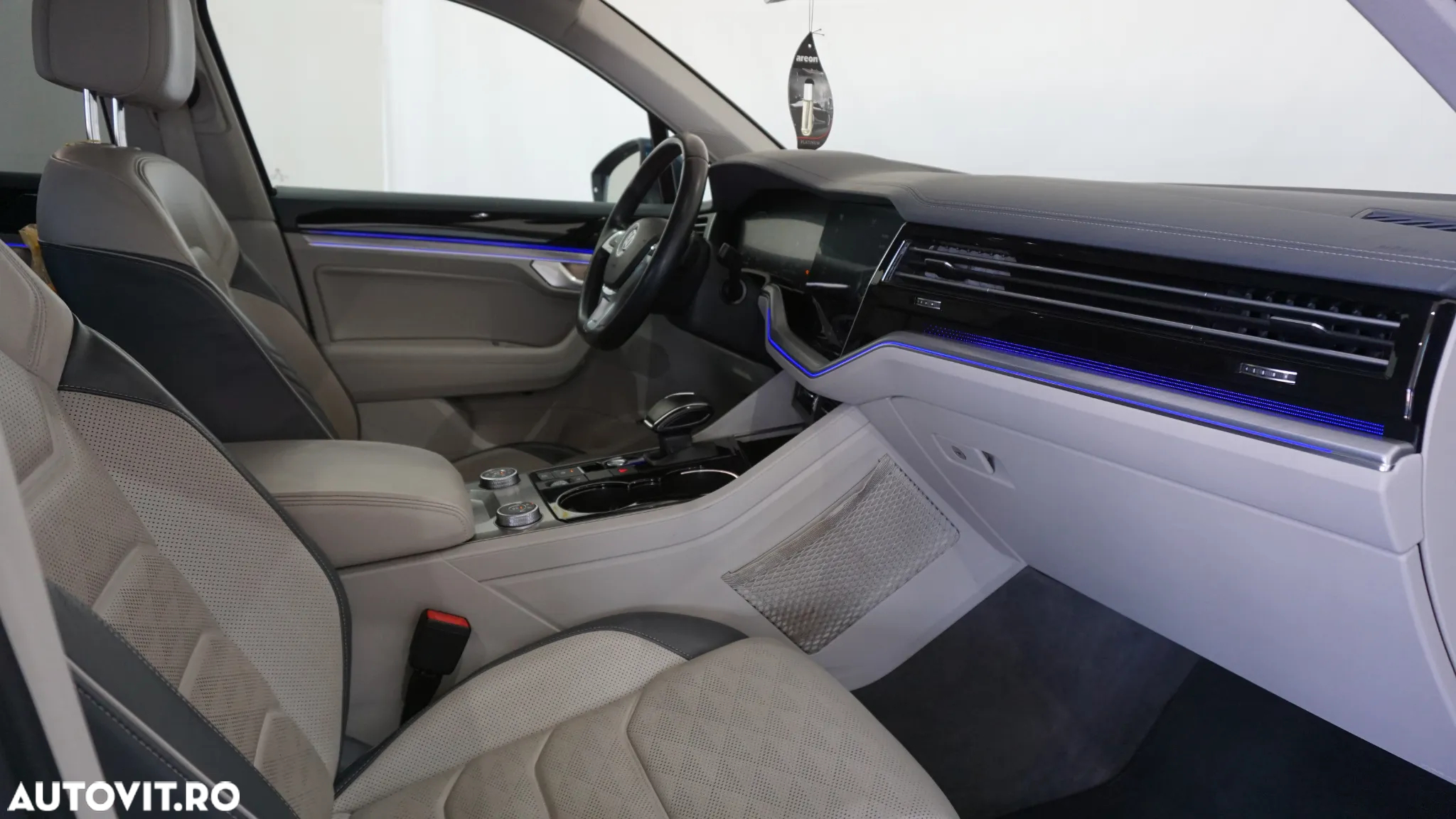 Volkswagen Touareg V6 TDI Elegance - 35