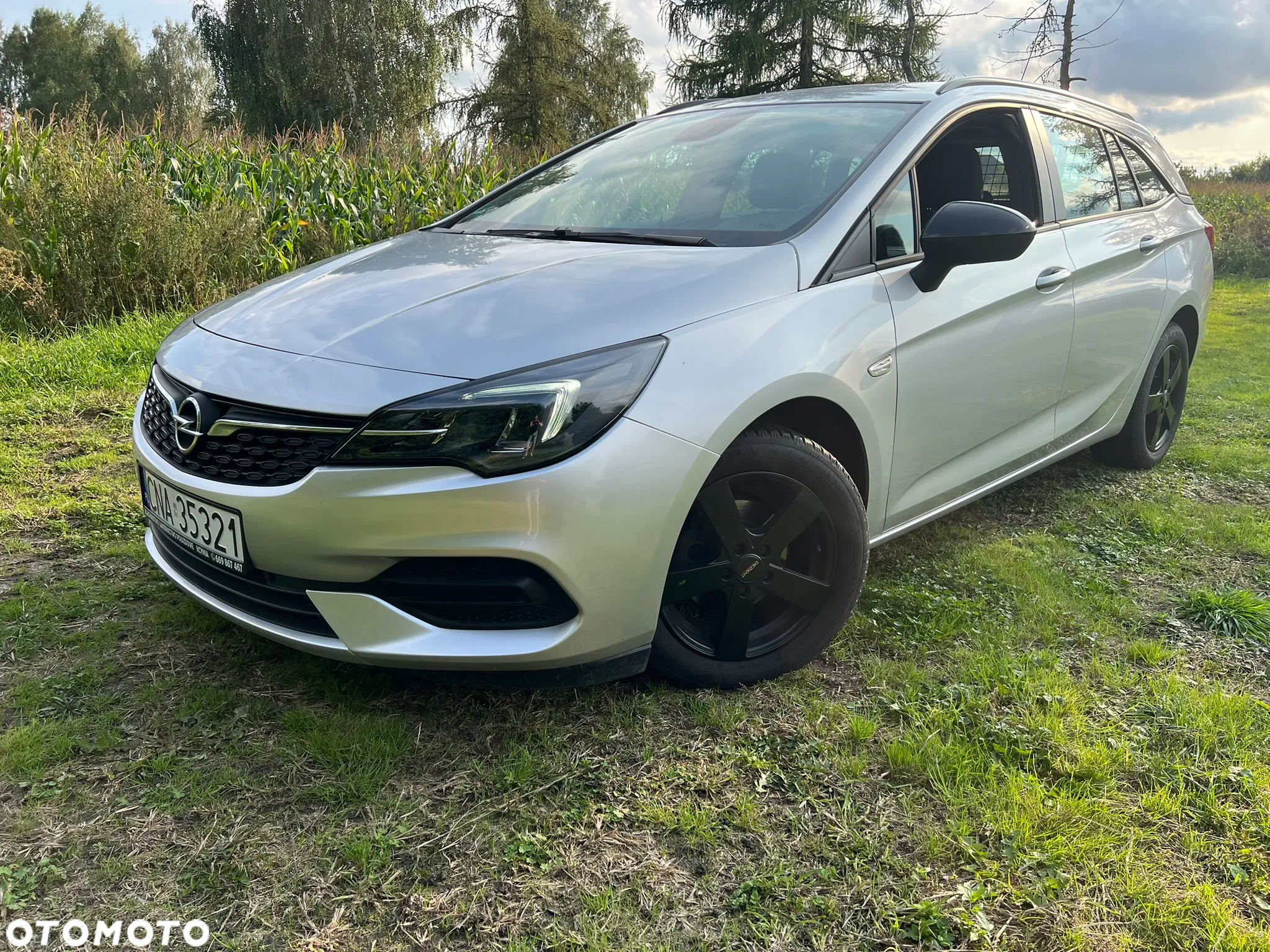 Opel Astra 1.5 D Start/Stop Sports Tourer Ultimate - 4