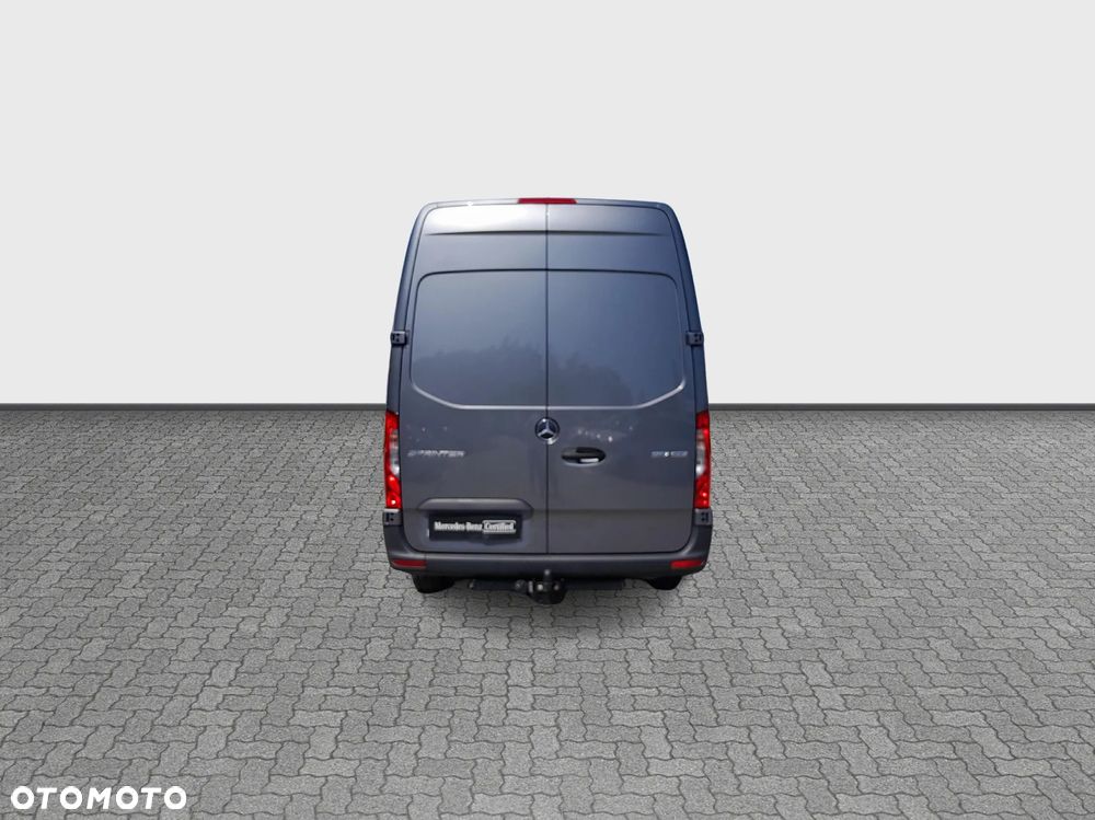 Mercedes-Benz Sprinter - 5