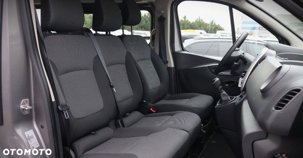 Renault Trafic - 19