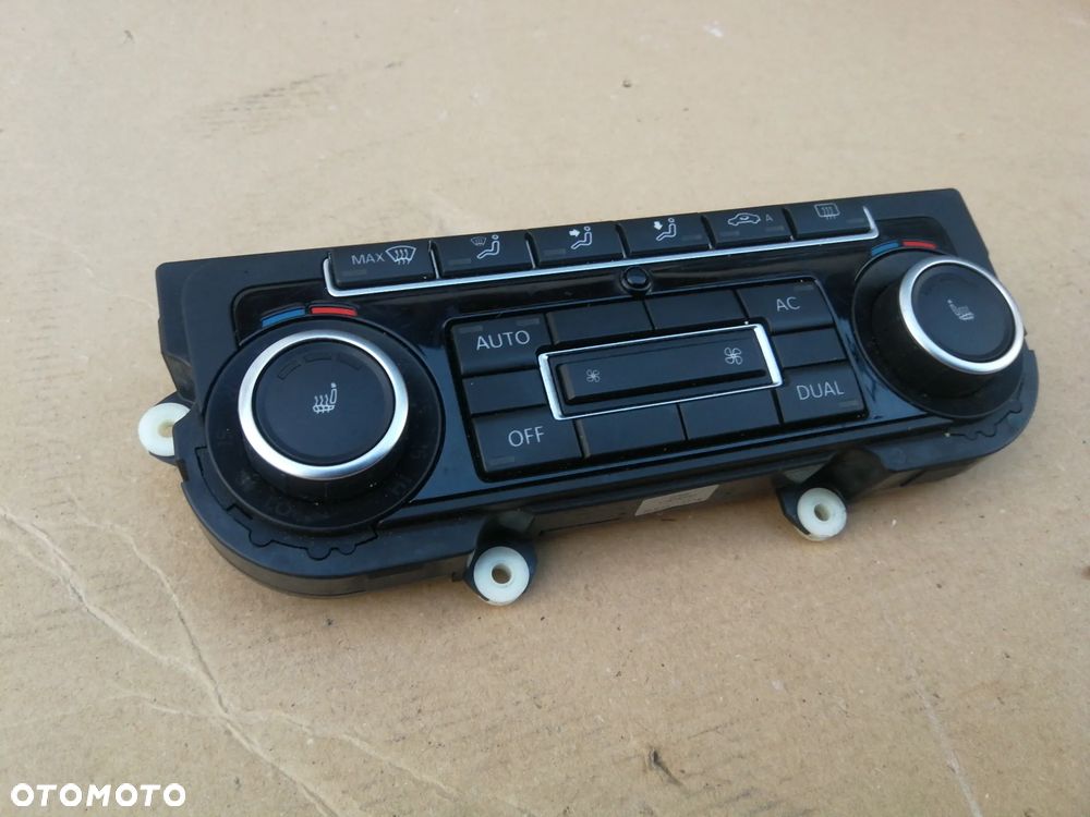 Tiguan panel klimatyzacji klimatronik 5K0907044DG - 1