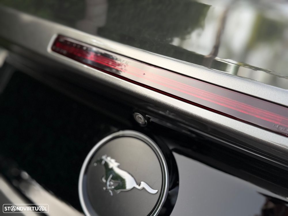 Ford Mustang 2.3i EcoBoost - 28