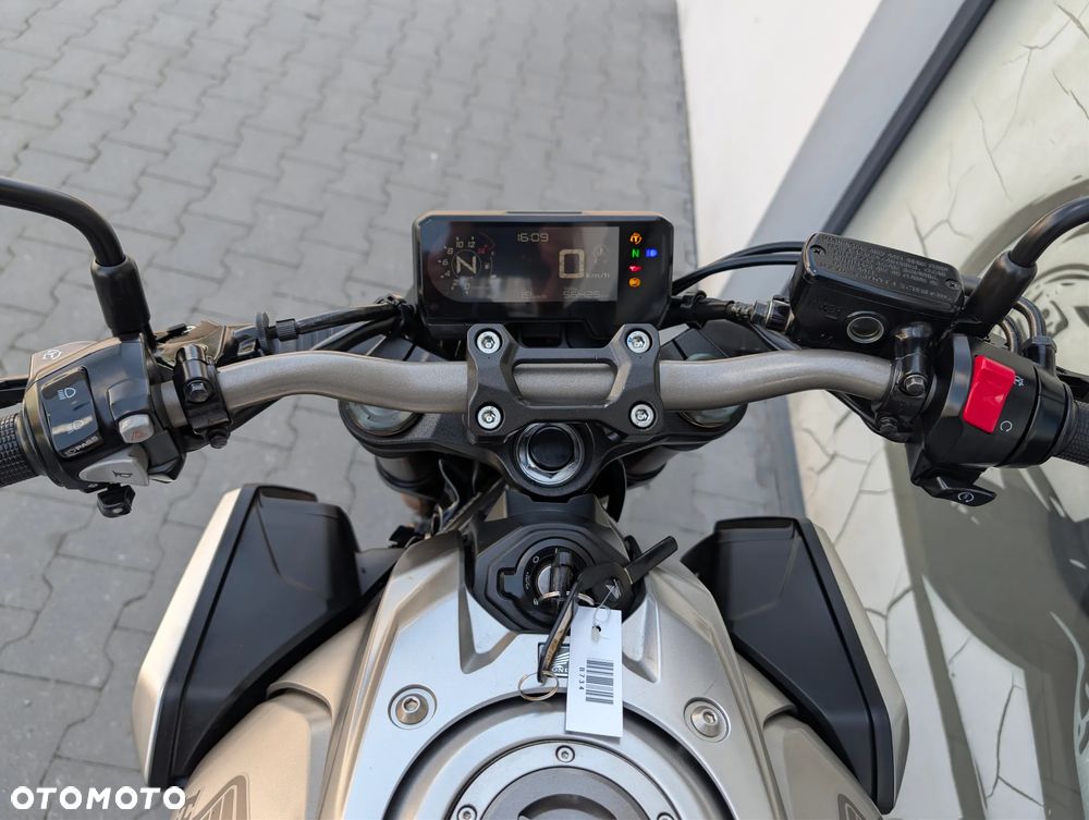 Honda CBF - 14