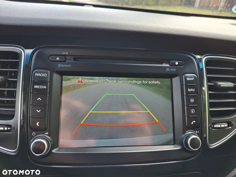 Kia Carens 1.6 GDI Fifa World Cup Edition - 30