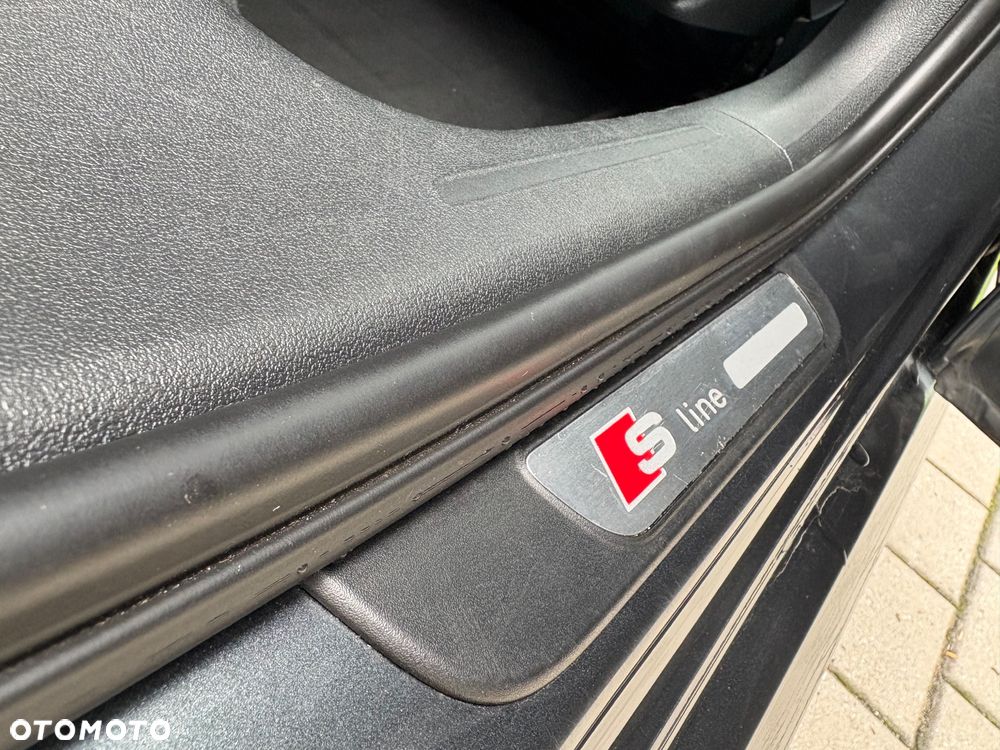 Audi A4 Avant 2.0 TDI Quattro S tronic - 16