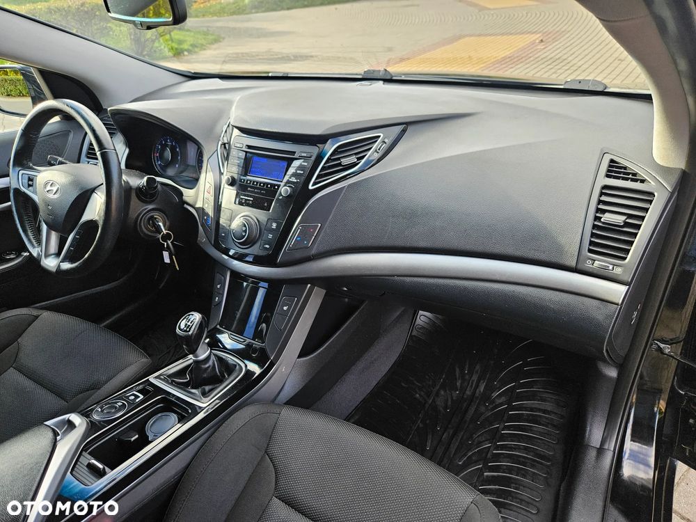 Hyundai i40 Kombi 1.6 Trend - 16