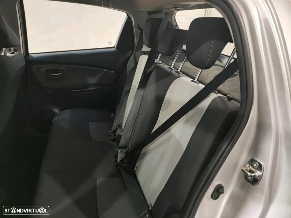 Toyota Yaris 1.0 VVT-i Comfort Plus - 6