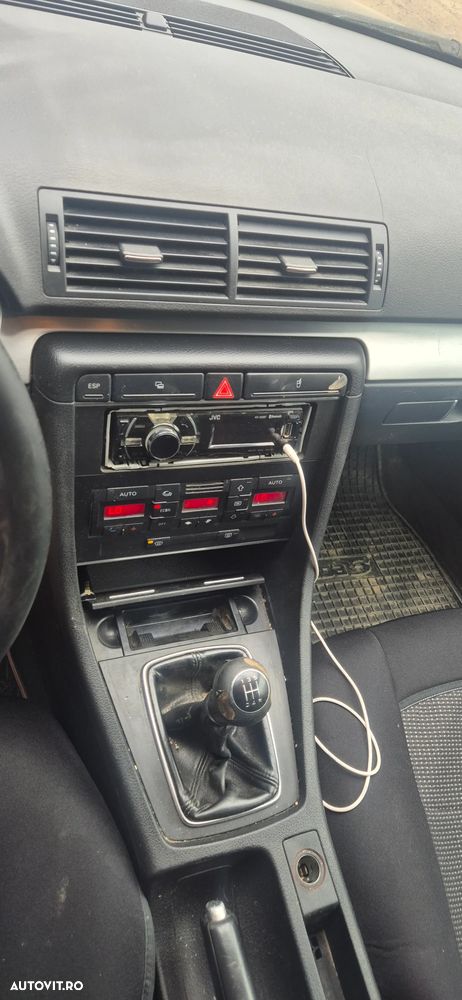 Piese de pe Audi A4 B7 sedan 1.9 TDi cod BKE - 11
