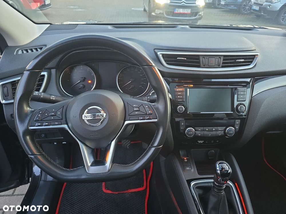 Nissan Qashqai 1.3 DIG-T N-Connecta EU6d - 14