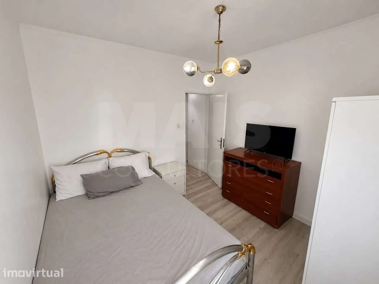 Apartamento T4 na Vala do Carregado - Castanheira do Ribatejo - Grande imagem: 2/22