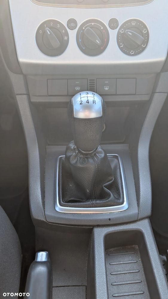 Ford Focus 1.6 FX Silver / Silver X - 19