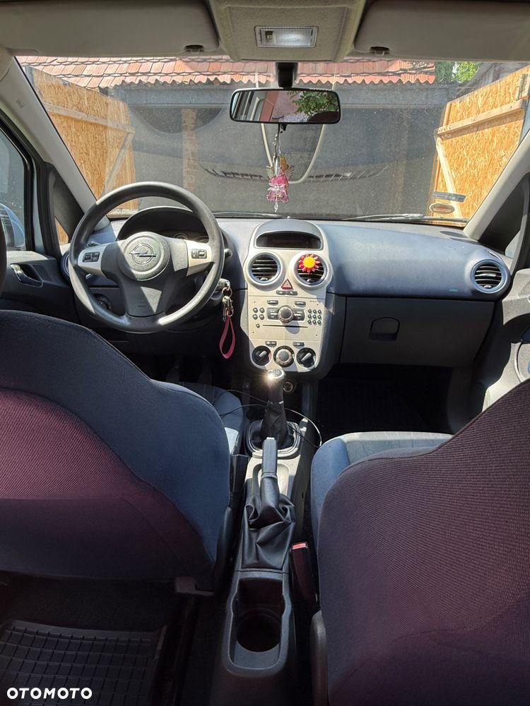 Opel Corsa 1.2 16V Cosmo - 18