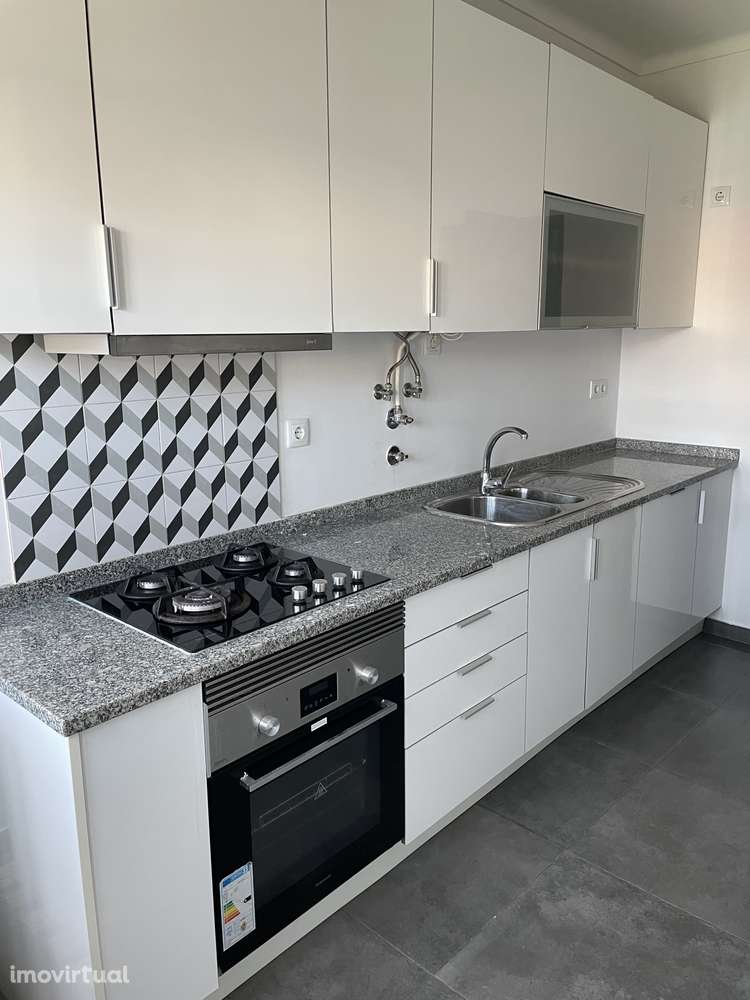 Apartamento perfeito com 3 quartos  numa ótima localização. - Grande imagem: 3/13