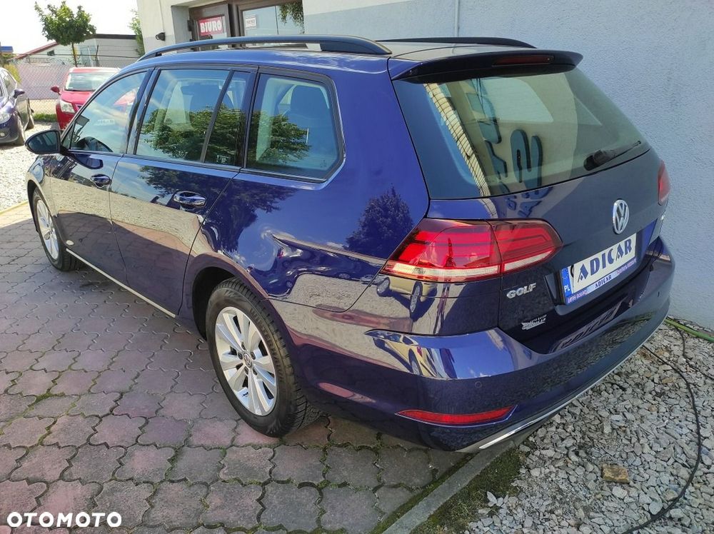 Volkswagen Golf - 4