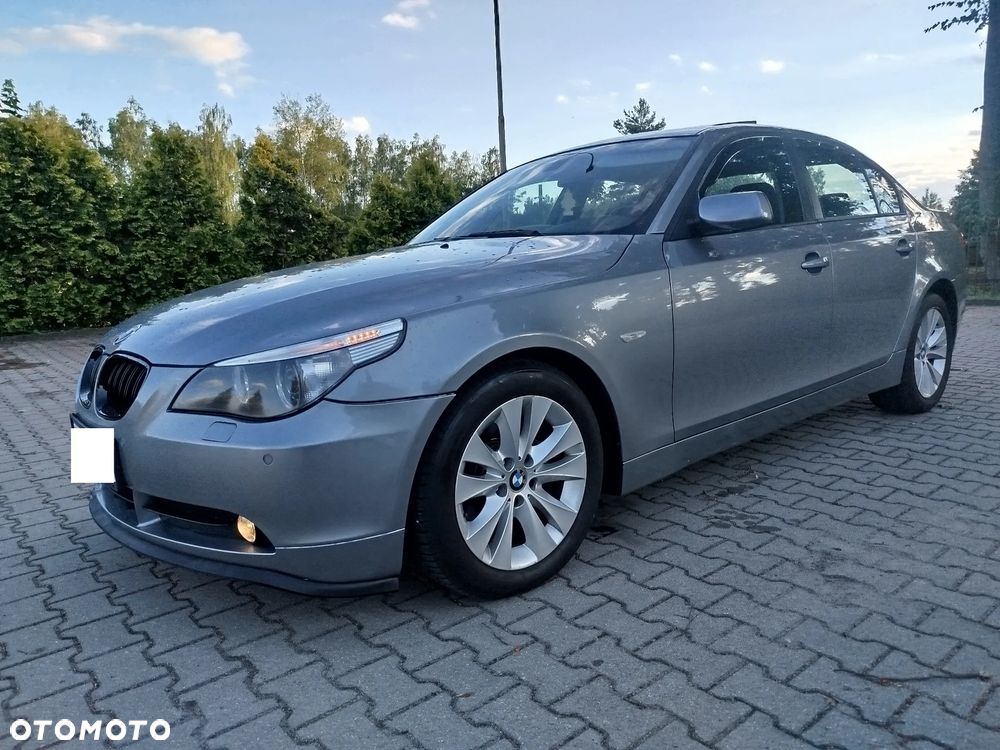 BMW Seria 5 520i - 2