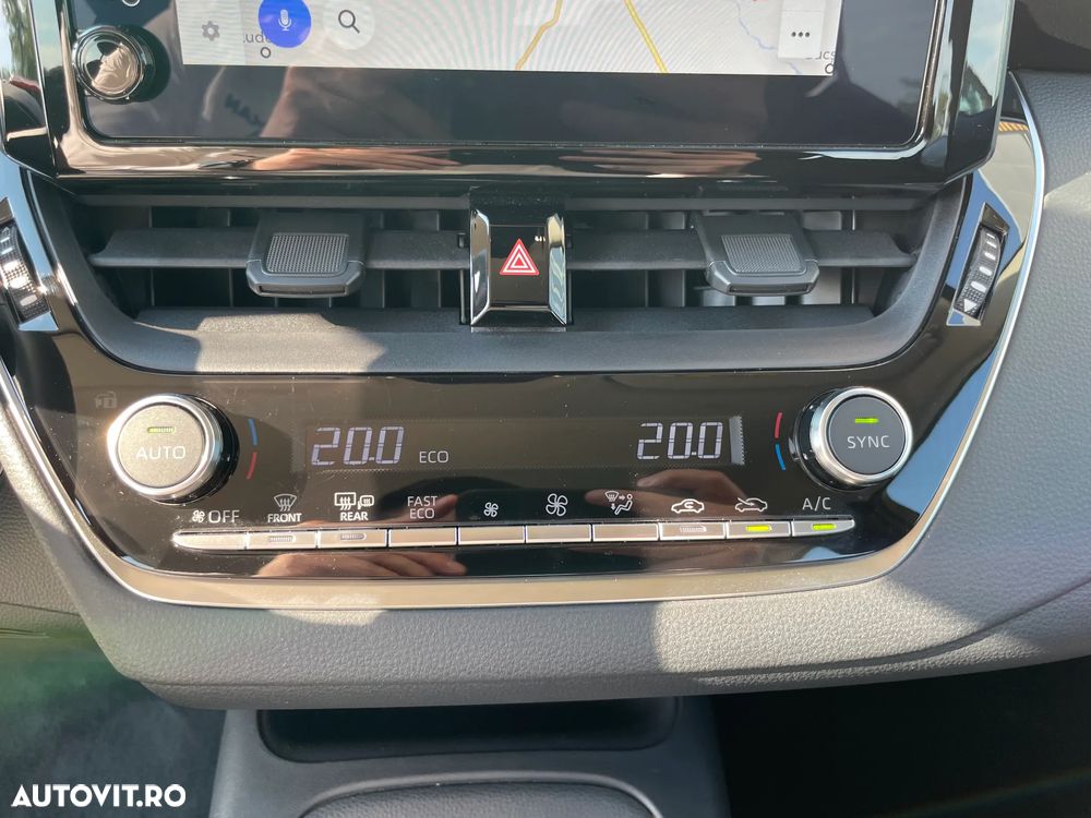 Toyota Corolla 1.8 HSD Eco - 26