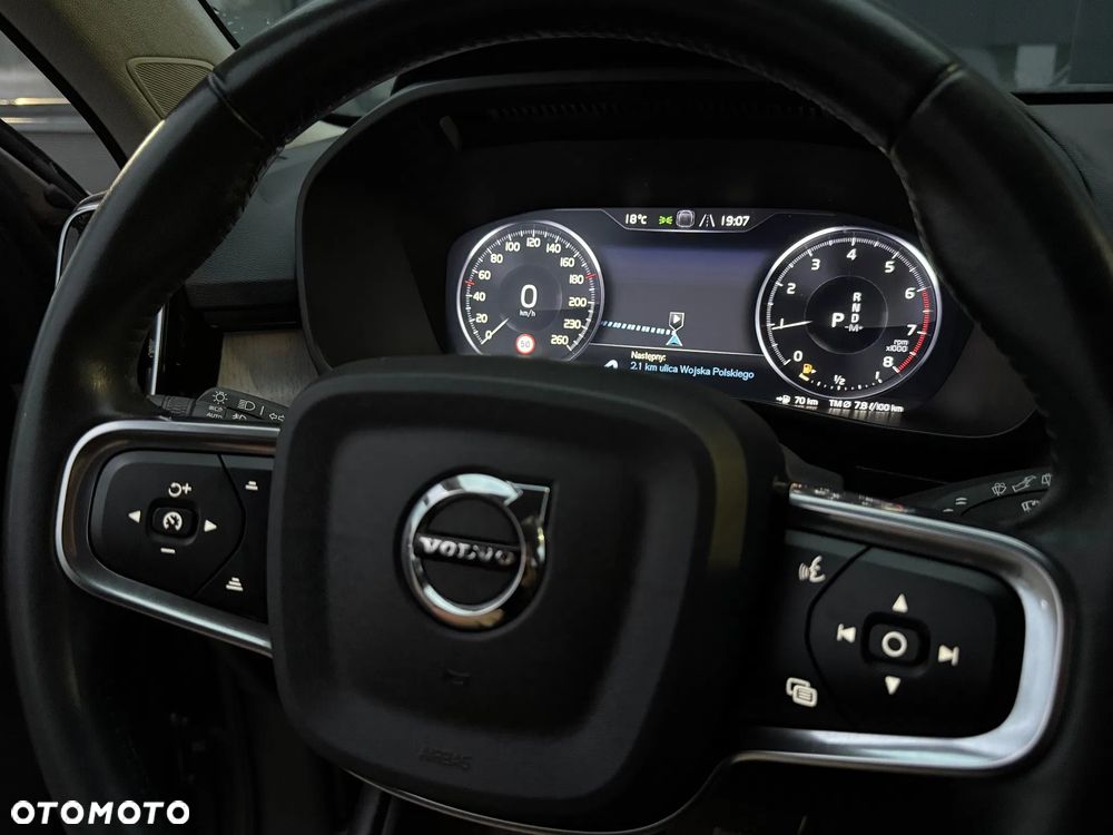 Volvo XC 40 - 27