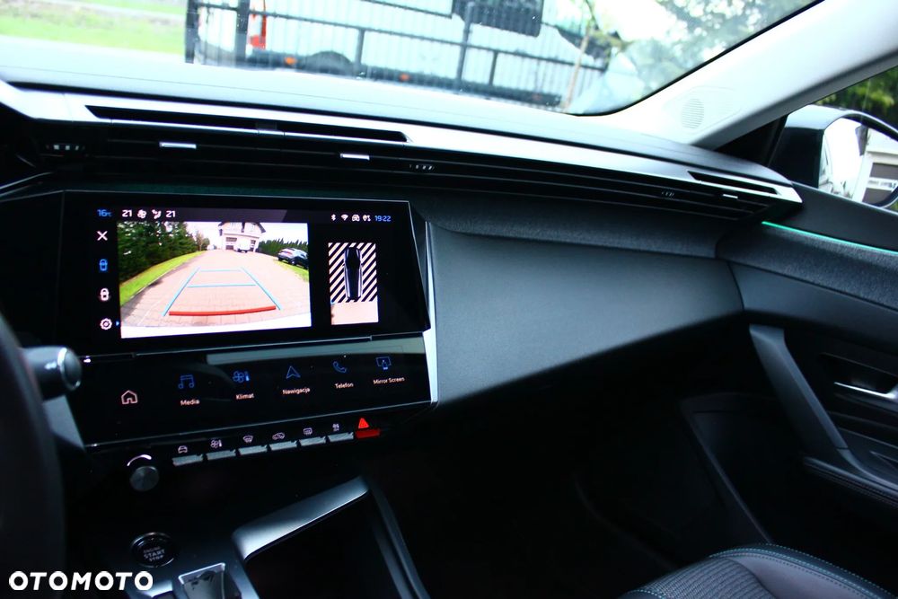 Peugeot 308 1.5 BlueHDi Allure S&S EAT8 - 28