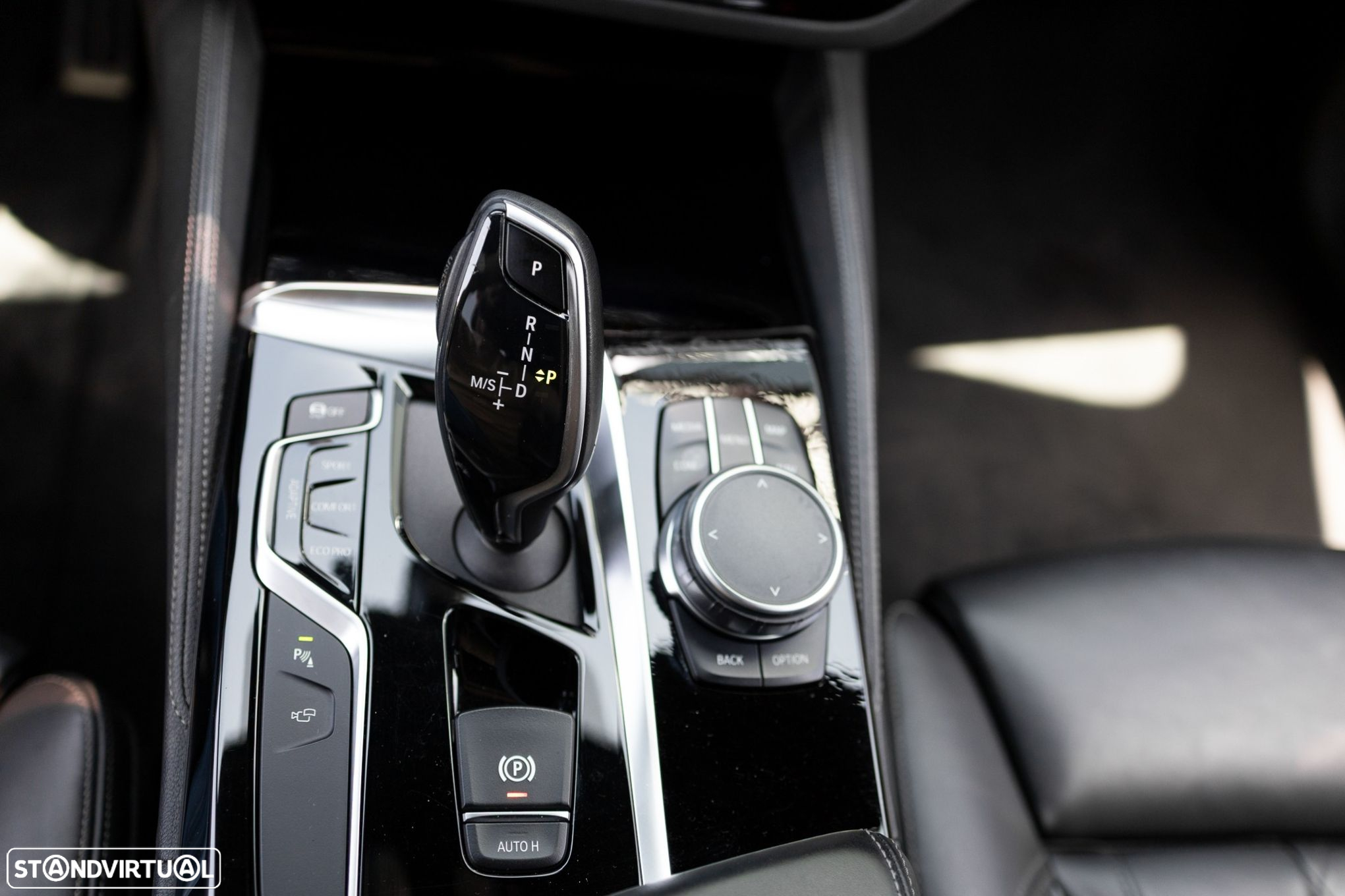 BMW 540 d xDrive Pack M Auto - 28