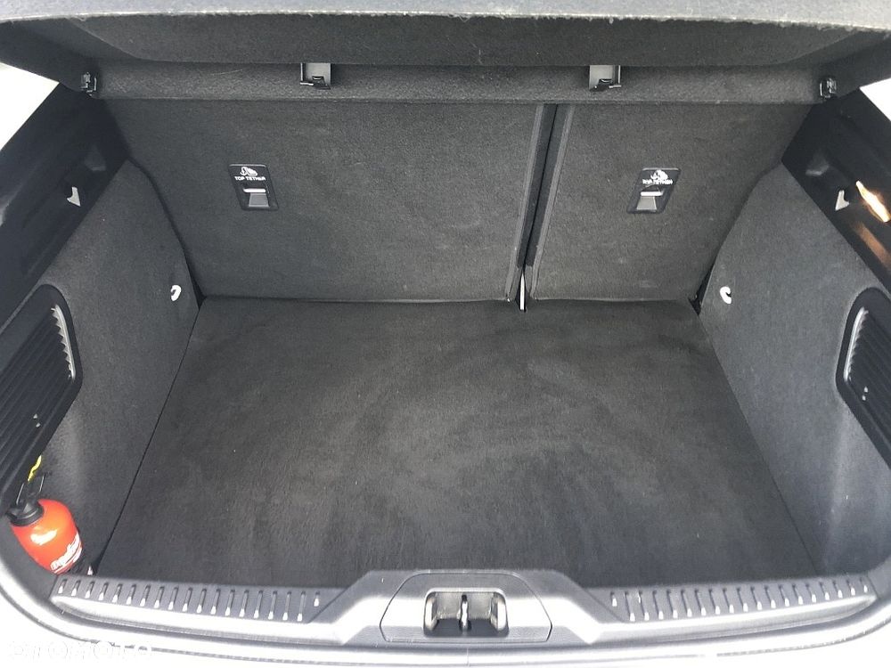 Ford Focus 1.5 EcoBlue SCR Connected - 28