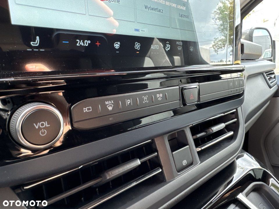 Ford Tourneo Custom - 23