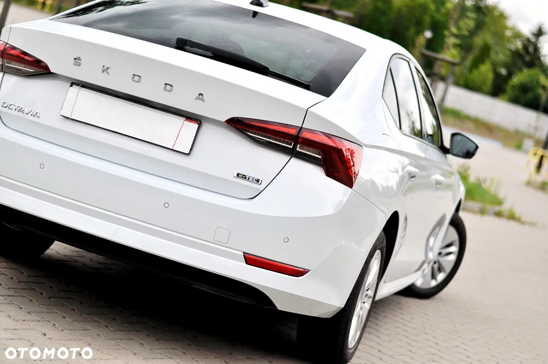 Skoda Octavia 1.5 TSI e-TEC DSG Ambition - 13