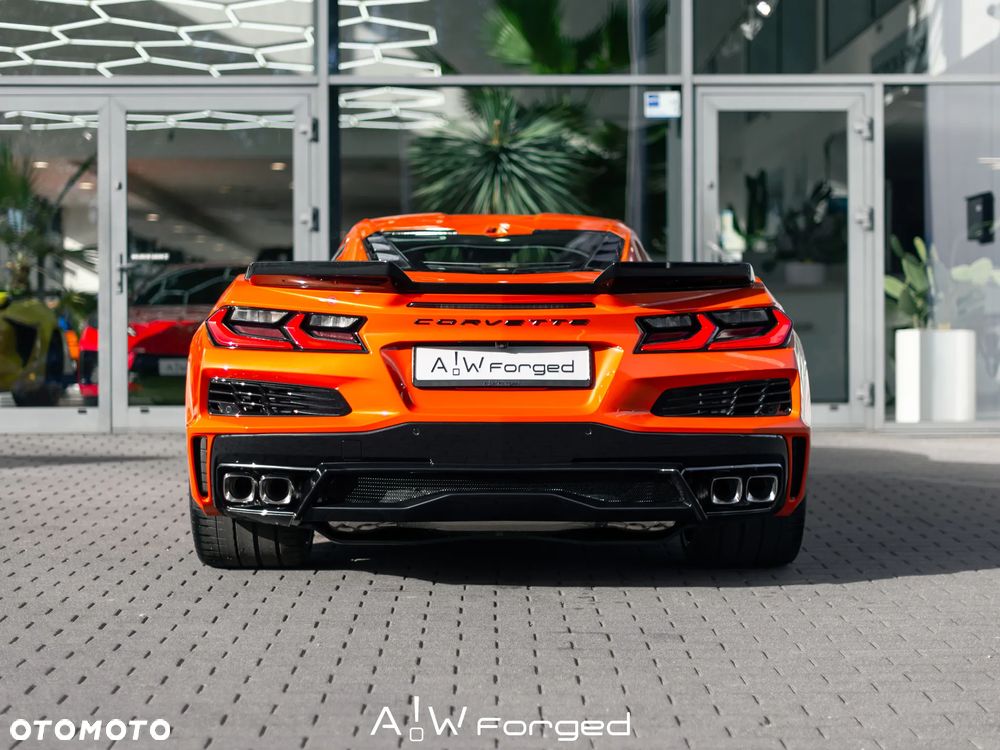 Chevrolet Corvette - 10