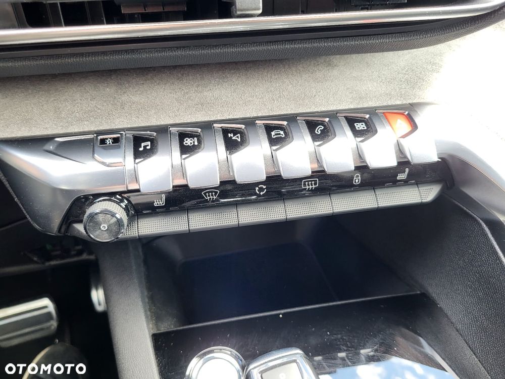 Peugeot 3008 BlueHDi 180 Stop & Start EAT6 GT - 29