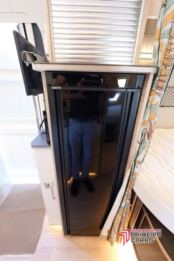 Rapido Van V62 cama francesa - 21