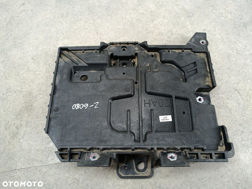 PODSTAWA AKUMULATORA KIA STONIC I 37150-H8000 1.6 CRDI - 4
