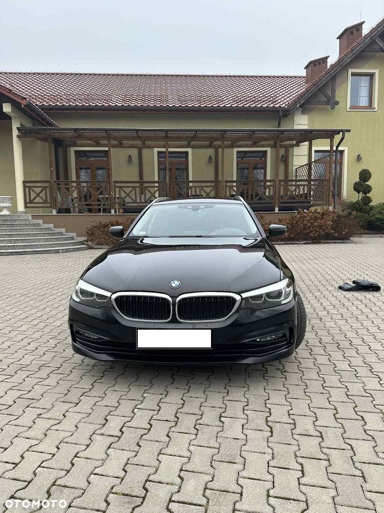 BMW Seria 5 520d xDrive Sport Line - 4