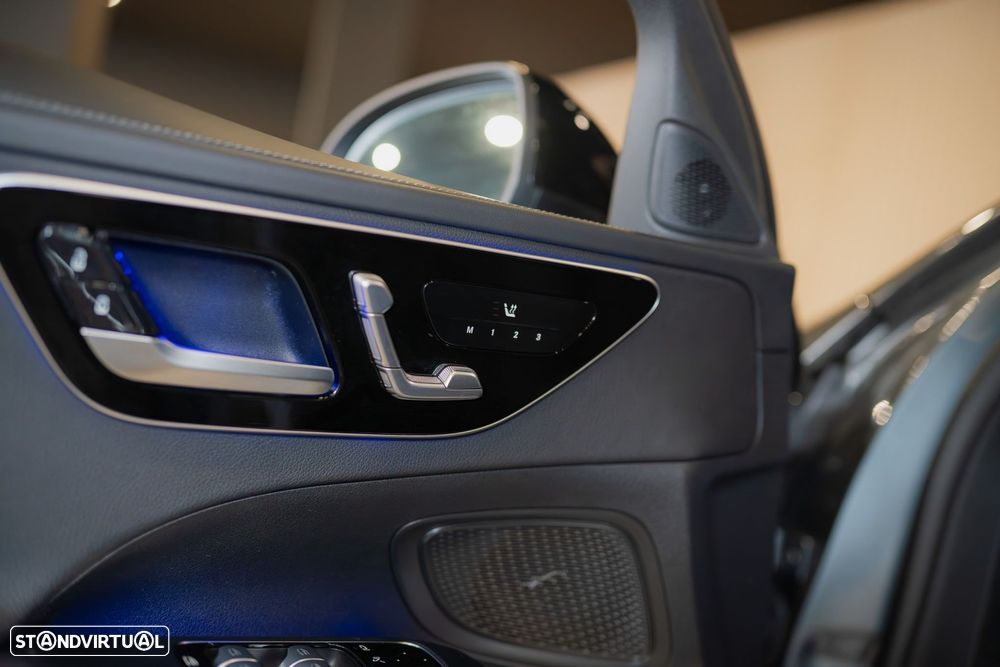 Mercedes-Benz C 300 e AMG Line - 22