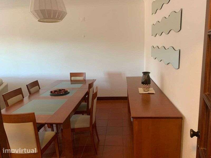 Alugo Apartamento  T2 - Grande imagem: 2/2