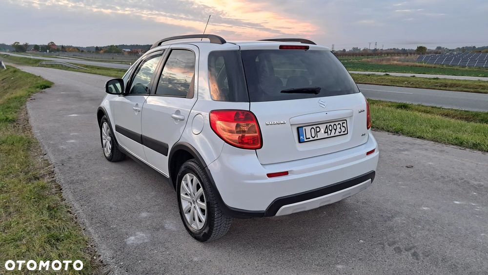 Suzuki SX4 - 5