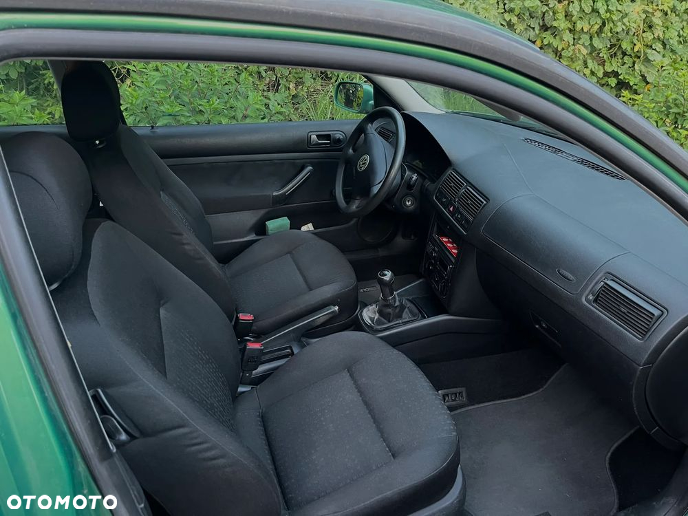 Volkswagen Golf IV 1.6 Basis - 8