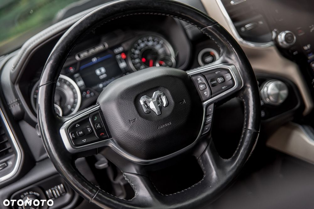Dodge RAM 5.7 4x4 - 35