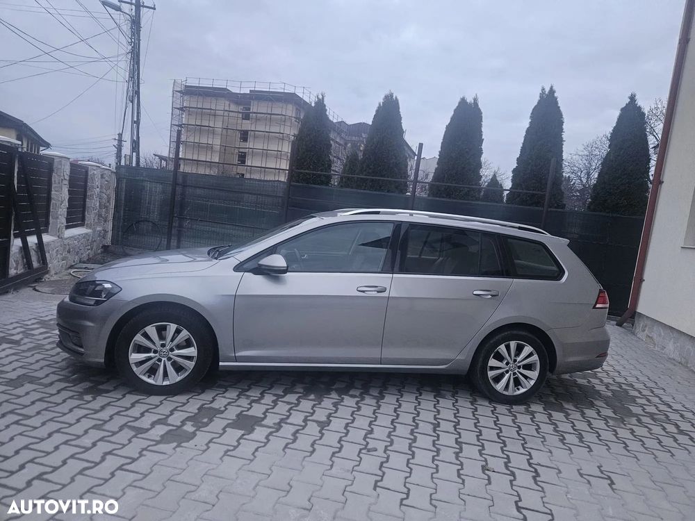Volkswagen Golf 1.6 TDI Comfortline - 5