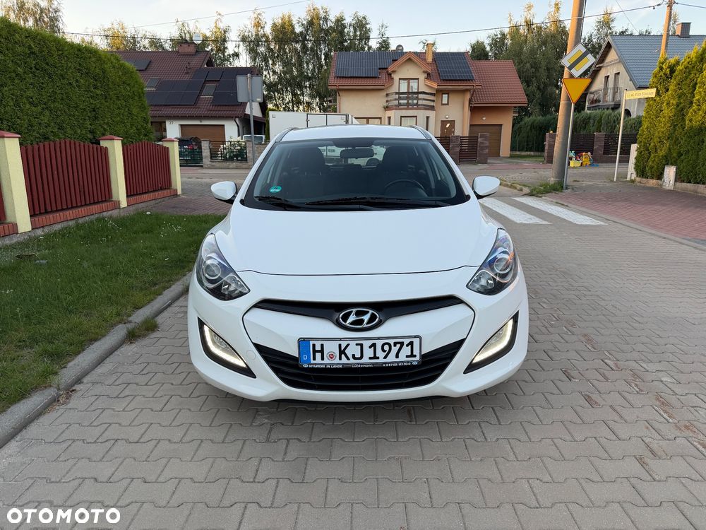 Hyundai i30 1.6 Comfort World Cup - 13