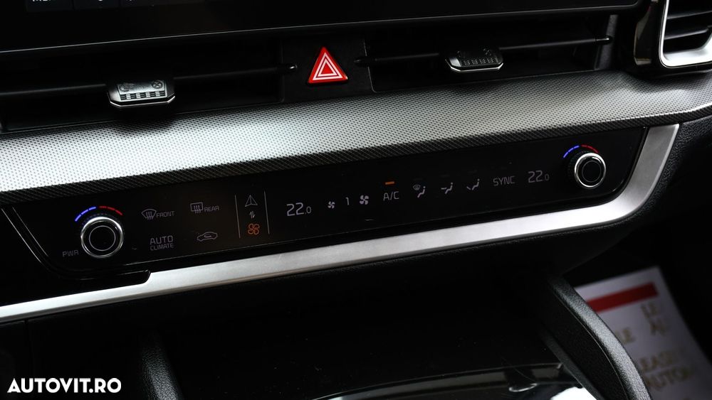 Kia Sportage ver-1-6-t--gdi-mhev-7dct-hp-4x2-style - 13