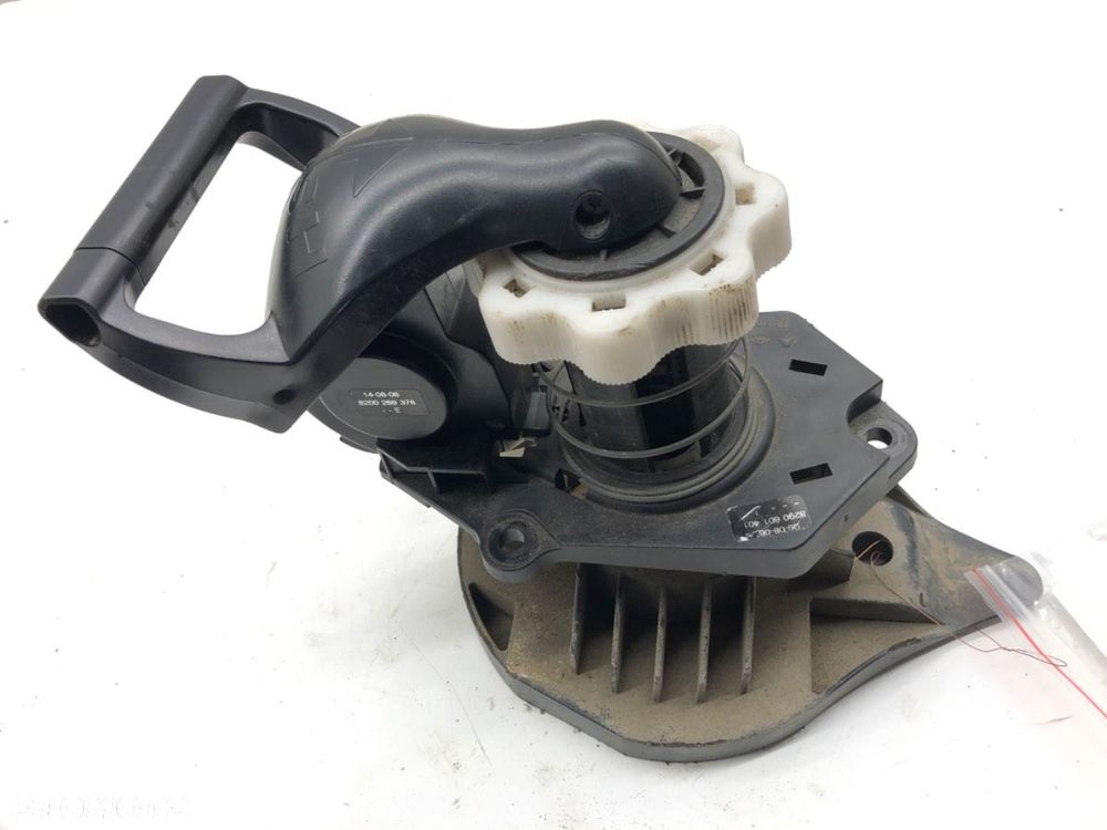 WINDA KOŁA ZAPASOWEGO  RENAULT CLIO III (BR0/1, CR0/1) 2005 - 2014 1.5 dCi (BR17, CR17) 63 kW [86 - 2
