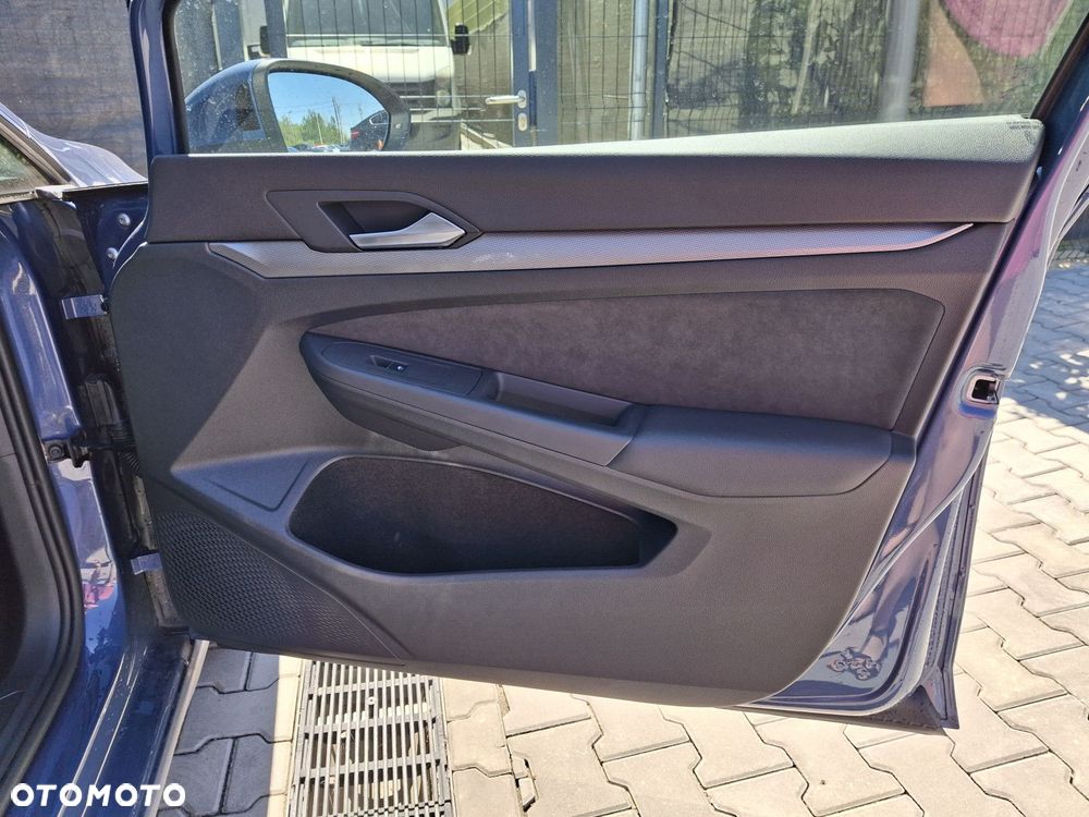Volkswagen Golf - 14