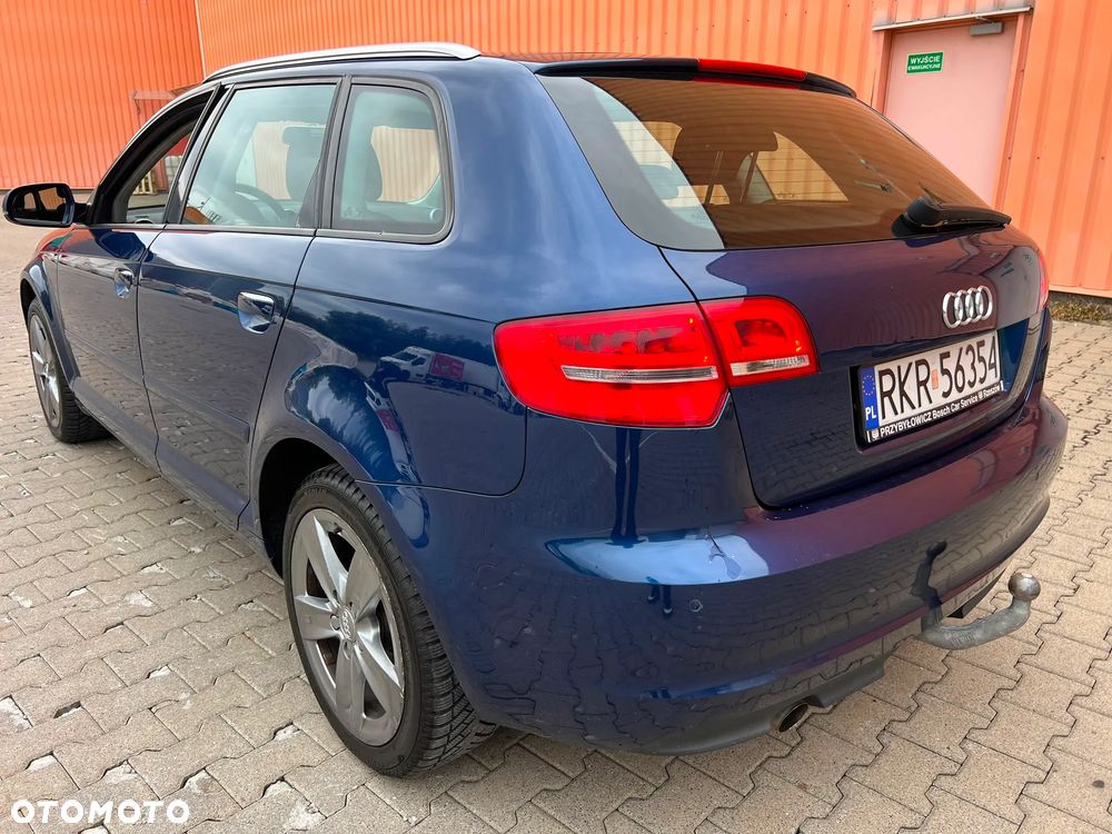 Audi A3 Sportback - 2