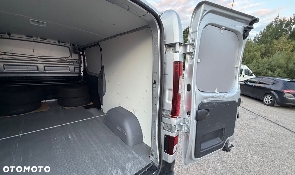 Renault TRAFIC L2H1 LONG 2017r 1.6 DCI 125KM - 15