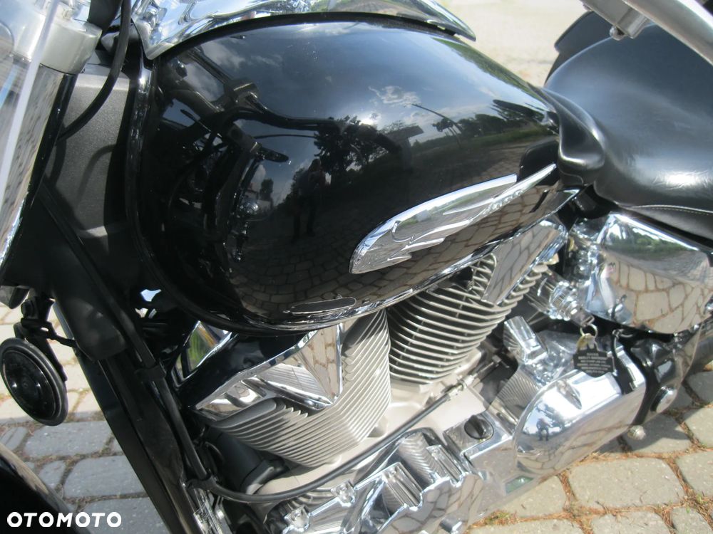 Honda VTX - 12