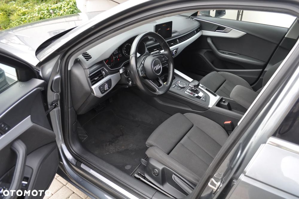 Audi A4 2.0 TDI S tronic - 19